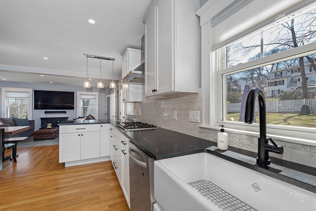 260 Marrett Road Lexington, MA 02421 - Photo 16 of 42 Gallery Image 16