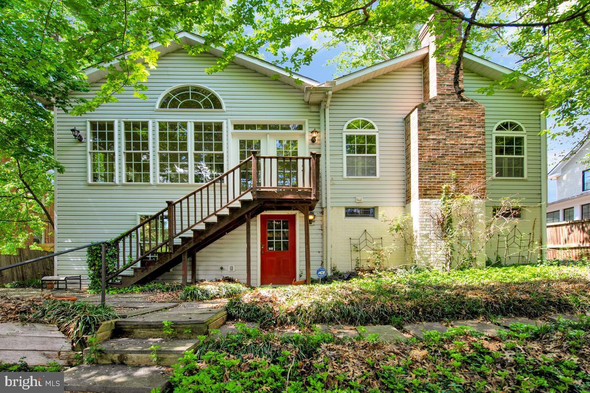 8929 Colesville Road Silver Spring, MD 20910 - Photo 39 of 43