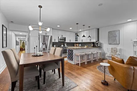$675,000 | 1348 West George Street, Unit 1, Chicago, IL 60657