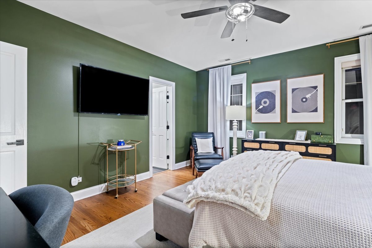 1348 West George Street, Unit 1 Chicago, IL 60657 - Photo 17 of 27