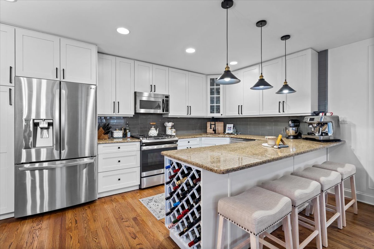 1348 West George Street, Unit 1 Chicago, IL 60657 - Photo 9 of 27