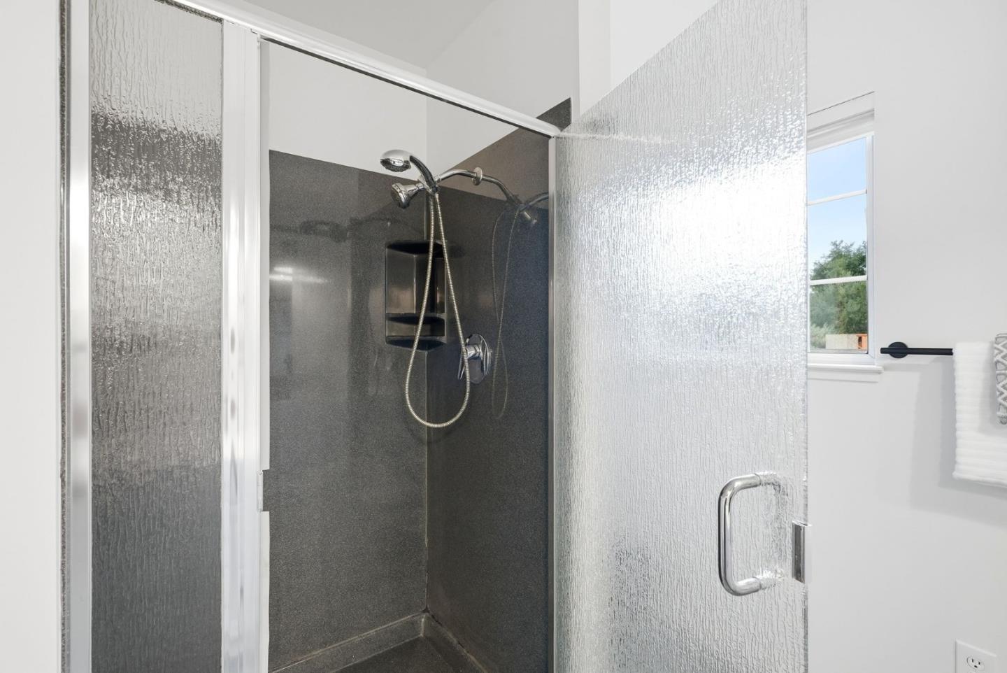 320 Angel Avenue Sunnyvale, CA 94086 - Photo 30 of 47 a bathroom that has a shower