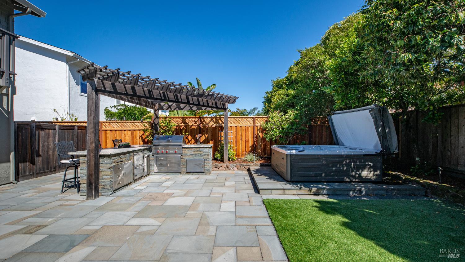 98 Surfwood Circle San Rafael, CA 94901 - Photo 32 of 65