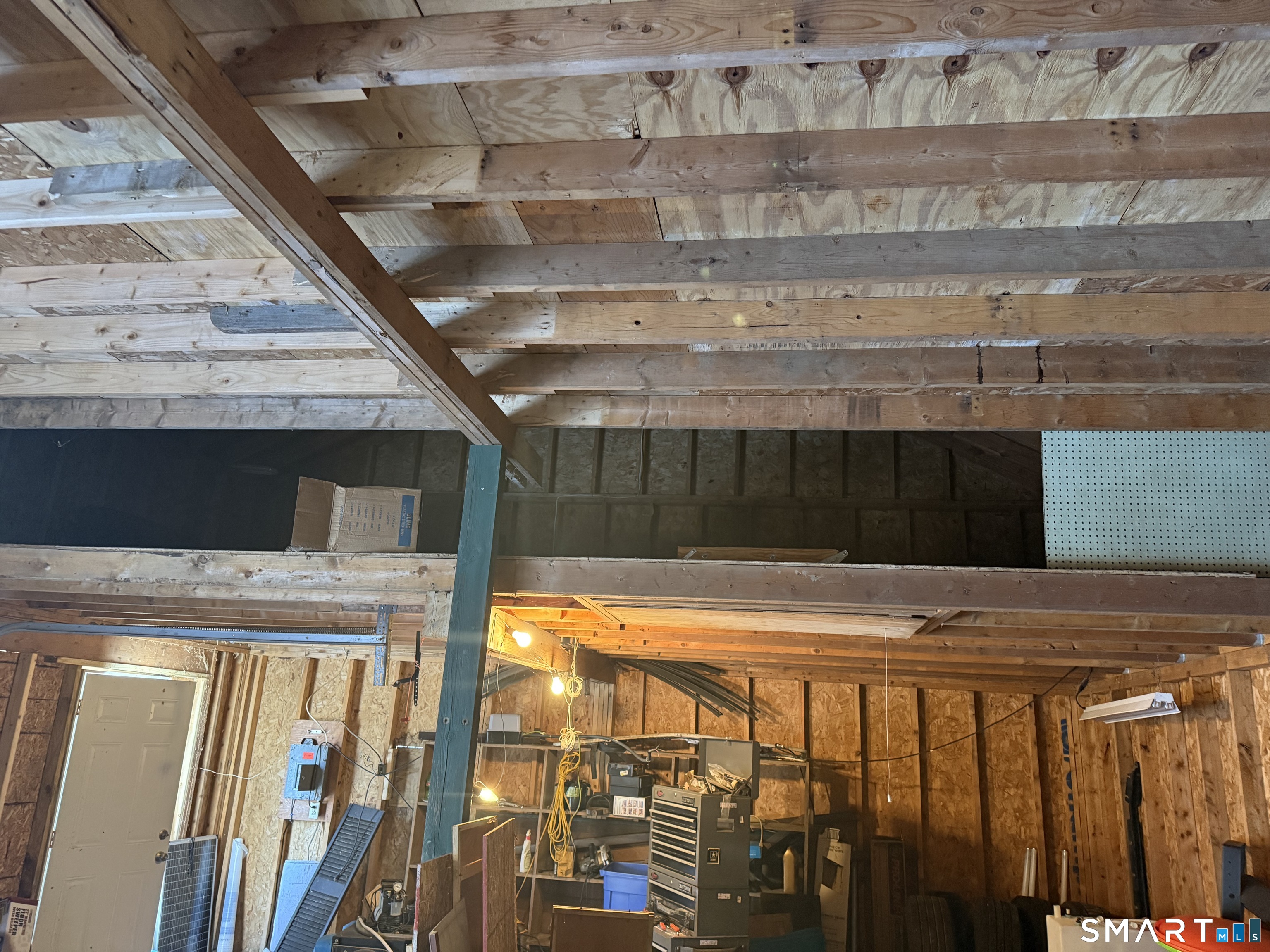 310 Roseland Park Road Woodstock, CT 06281 - Photo 43 of 43 a view of front door