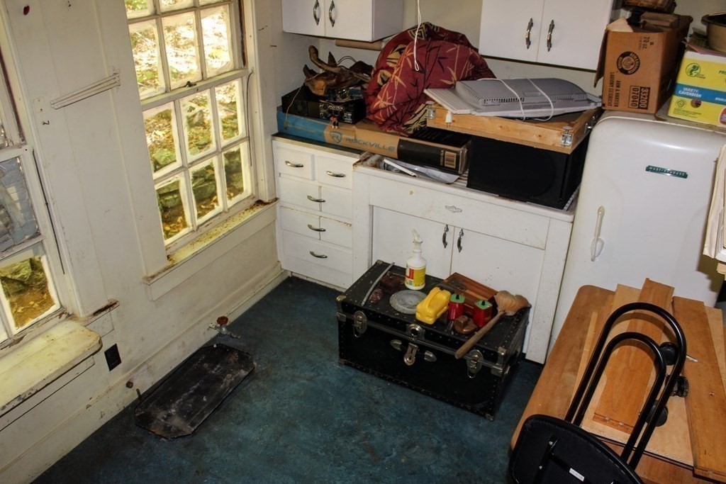300 W Road Petersham, MA 01366 - Photo 5 of 12 Gallery Image 5