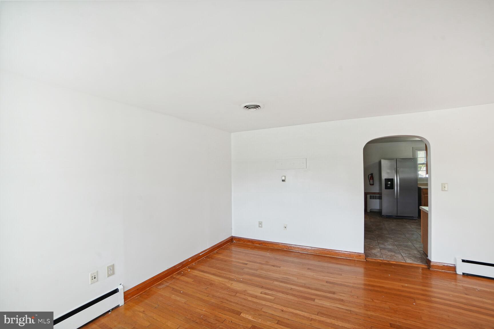 2522 West Liberty Road Westminster, MD 21157 - Photo 3 of 14