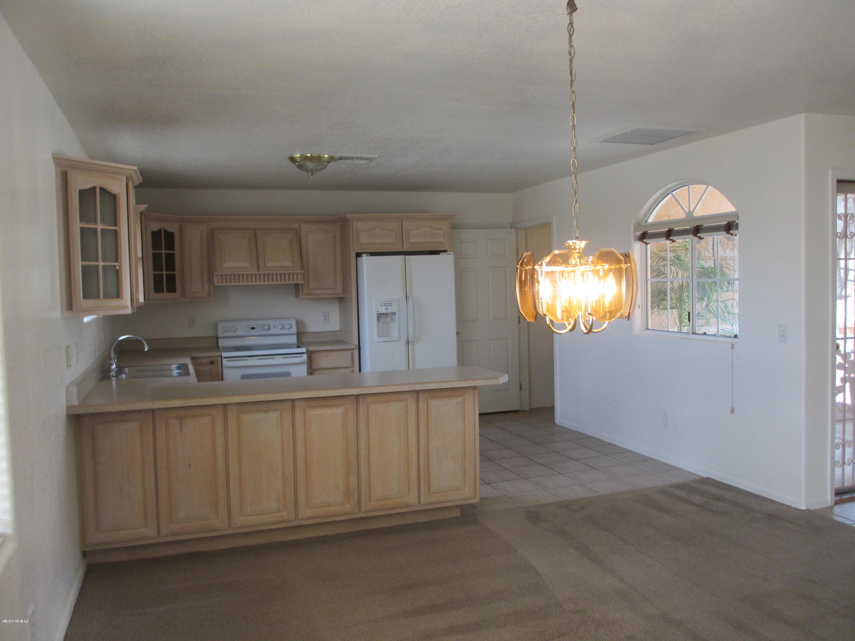 453 Chalet Court Rio Rico, AZ 85648 - Photo 9 of 26