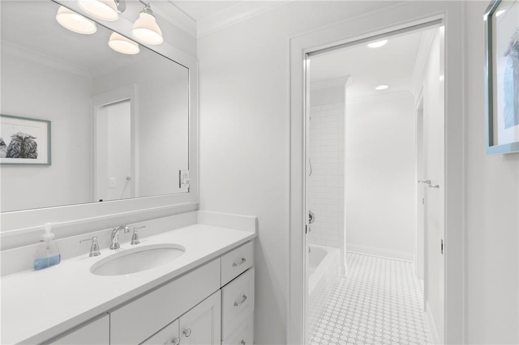 5331 Falmouth Road Fairway, KS 66205 - Photo 36 of 63 Gallery Image 36