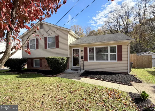 $417,995 | 708 Iona Terrace, Capitol Heights, MD 20743