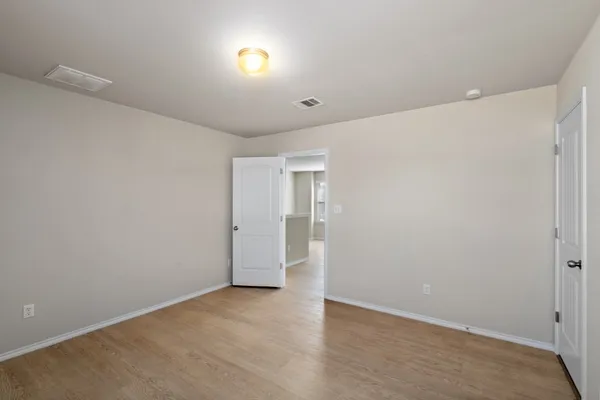 $2,050 | 119 Buescher Cove, Hutto, TX 78634