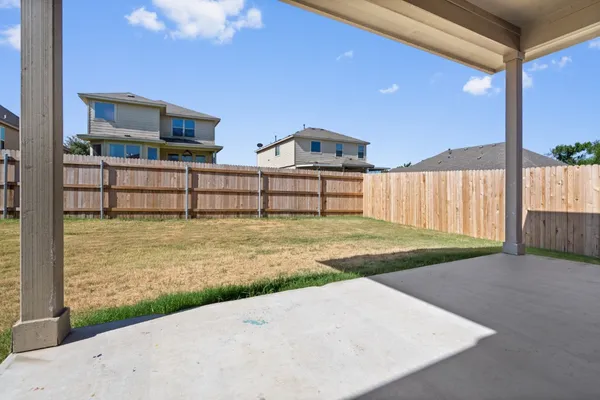 $2,050 | 119 Buescher Cove, Hutto, TX 78634