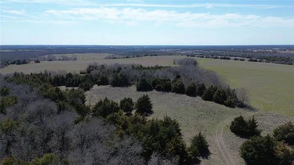 $889,000 | 1135 County Road 1135, Leonard, TX 75452