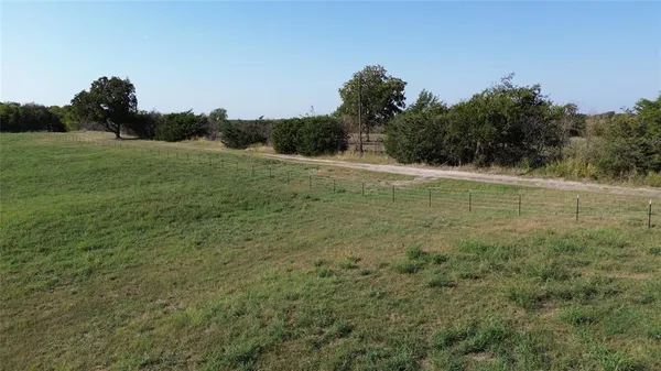 $889,000 | 1135 County Road 1135, Leonard, TX 75452