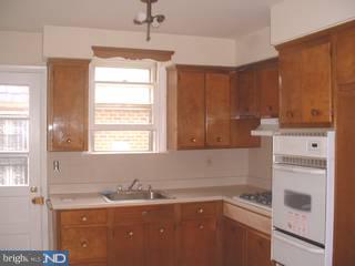 7717 Dungan Road Philadelphia, PA 19111 - Photo 5 of 6 Gallery Image 5