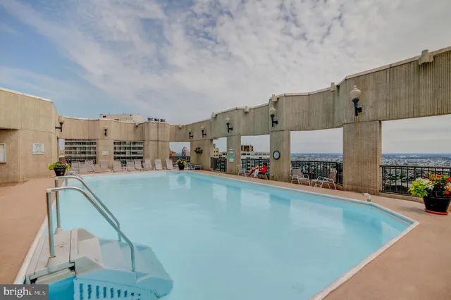 $1,775 | 2020 Walnut Street, Unit 24A, Philadelphia, PA 19103