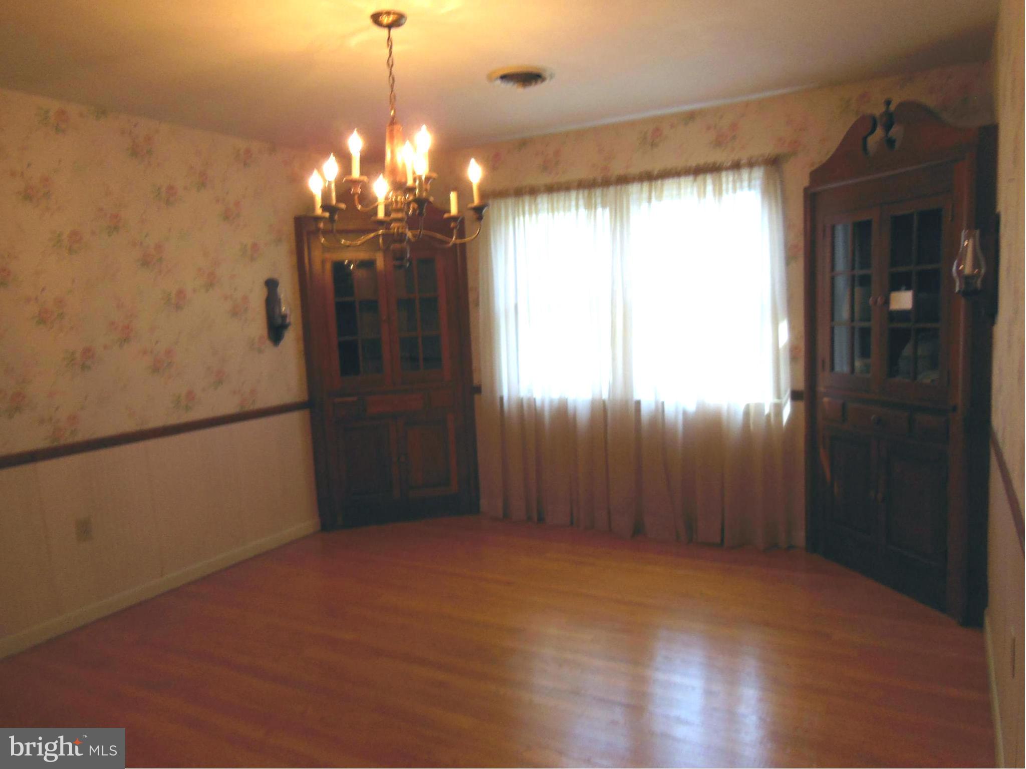 4100 West Watersville Road Mount Airy, MD 21771 - Photo 14 of 30 Dining Room