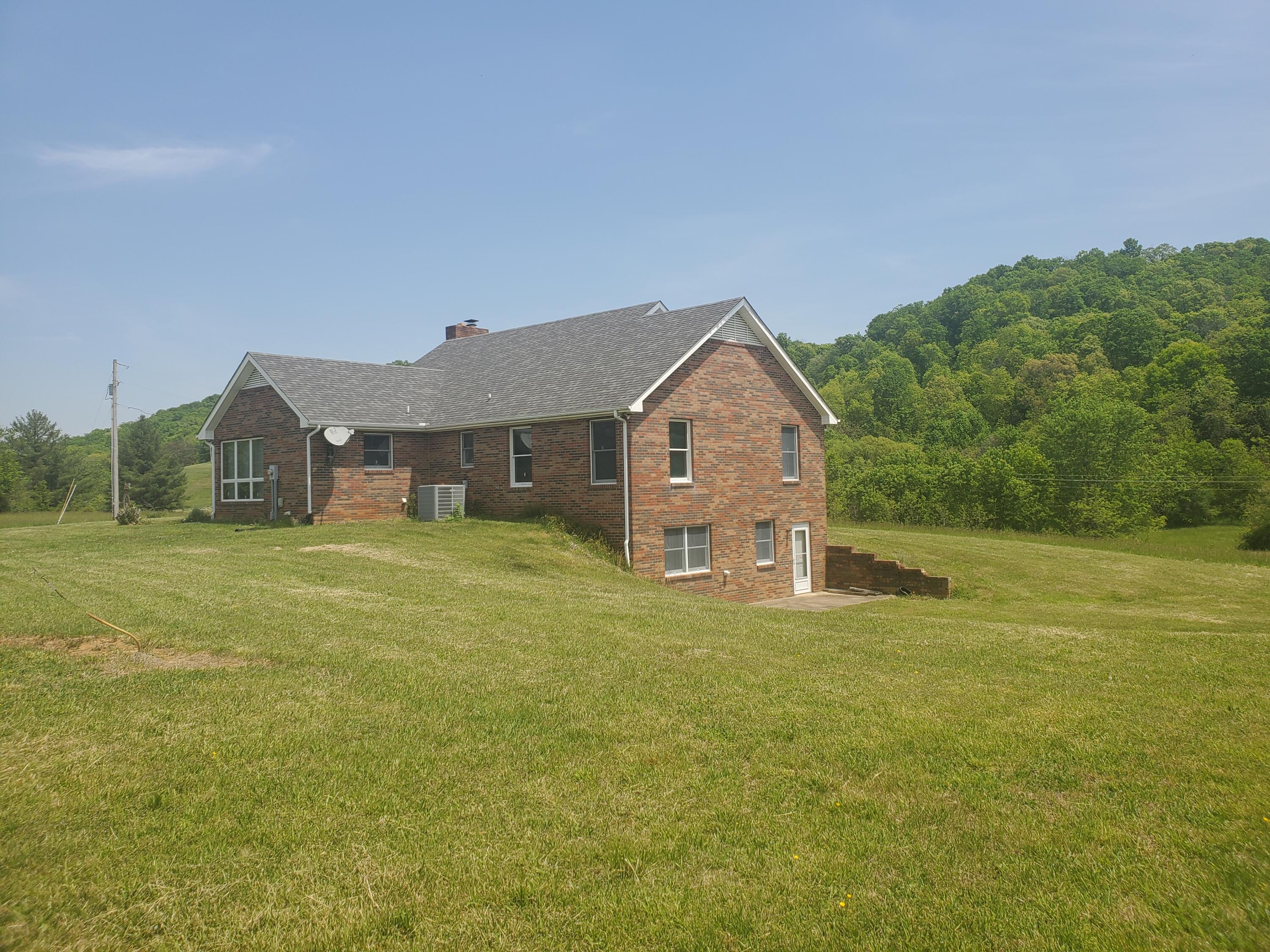1795 Rheatown Road Chuckey, TN 37641 - Photo 3 of 8 20220430_133644