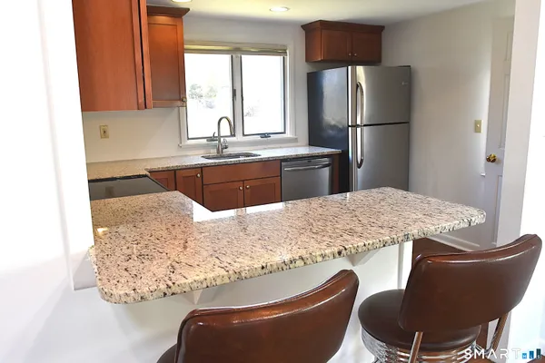 $3,700 | 113 Kings Highway North, Westport, CT 06880