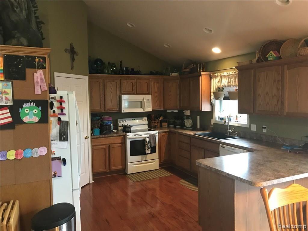 637 Wheeling Road Imlay City, MI 48444 - Photo 14 of 57 IMG_7818.jpg