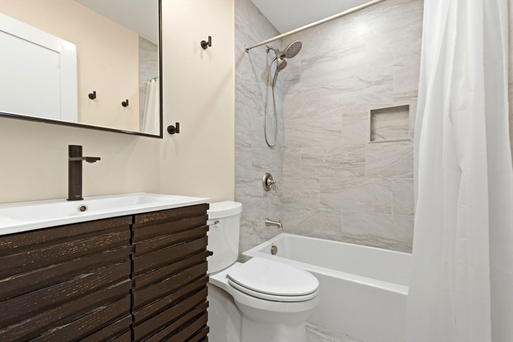 123 Nottinghill Road Boston, MA 02135 - Photo 14 of 29
