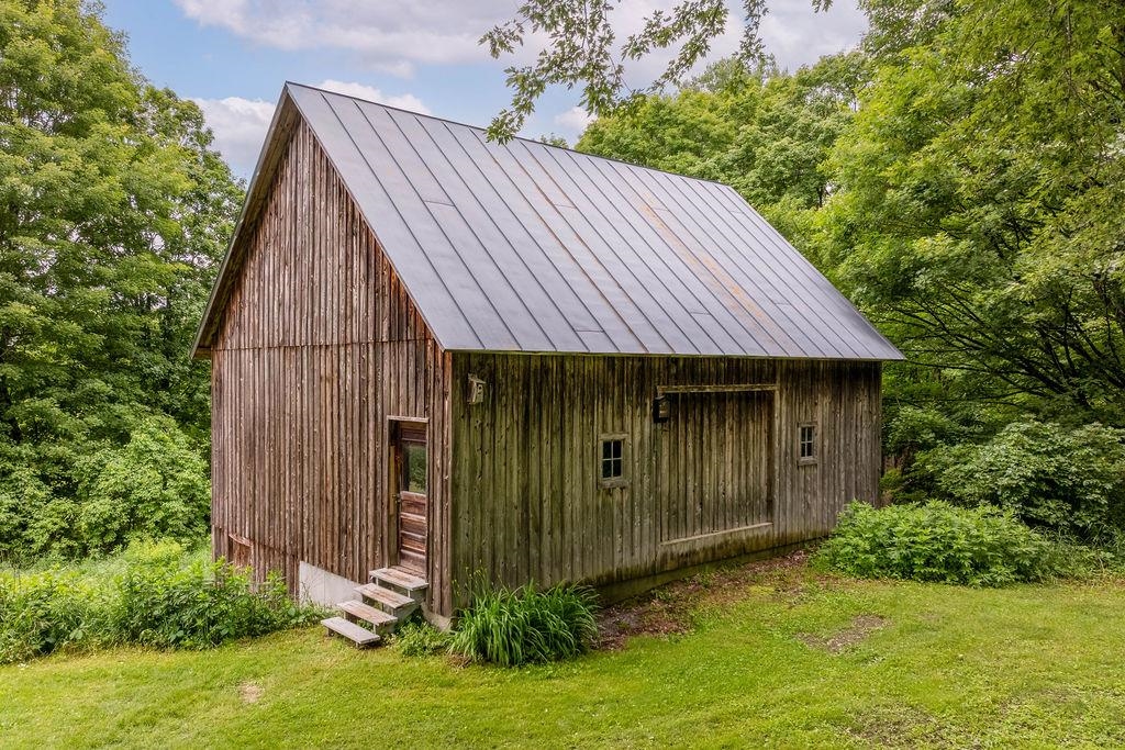 1051 Cross Road Strafford, VT 05072 - Photo 48 of 49