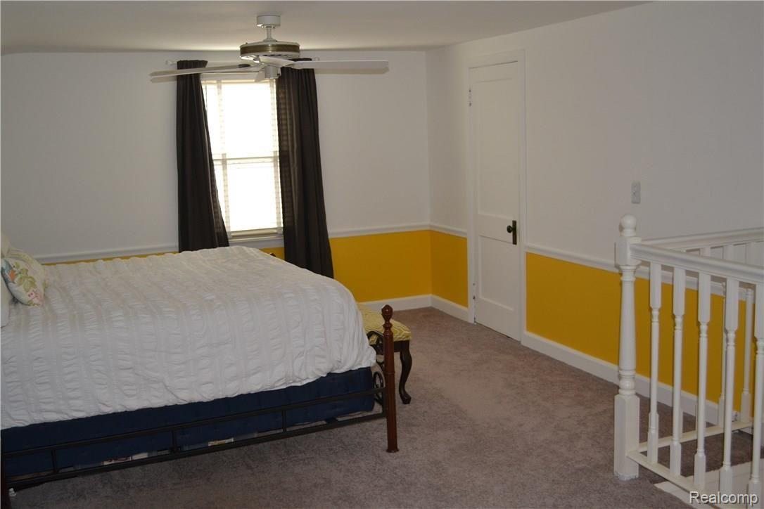 1641 Roslyn Road Grosse Pointe, MI 48236 - Photo 22 of 32 DSC_1215.JPG