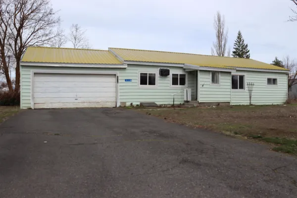 $144,900 | 210 North E Foster Street, Creston, WA 99117