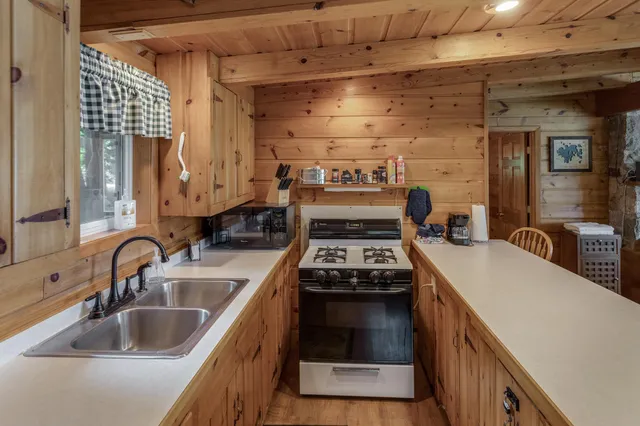 $565,000 | 30883 Fishtrap Lake Drive, Cushing, MN 56443