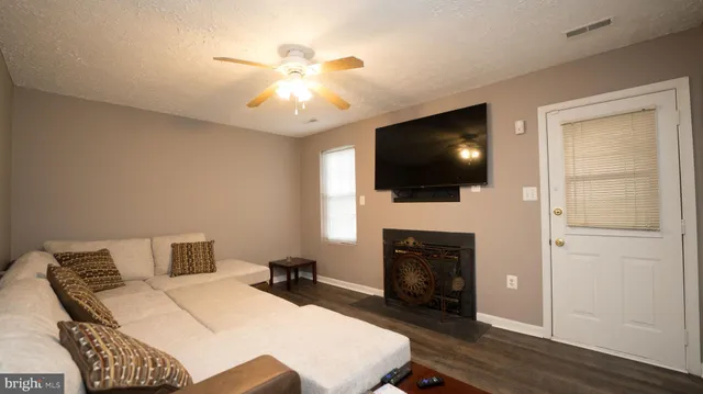 $400,000 | 6518 Joe Klutsch Drive, Temple Hills, MD 20748