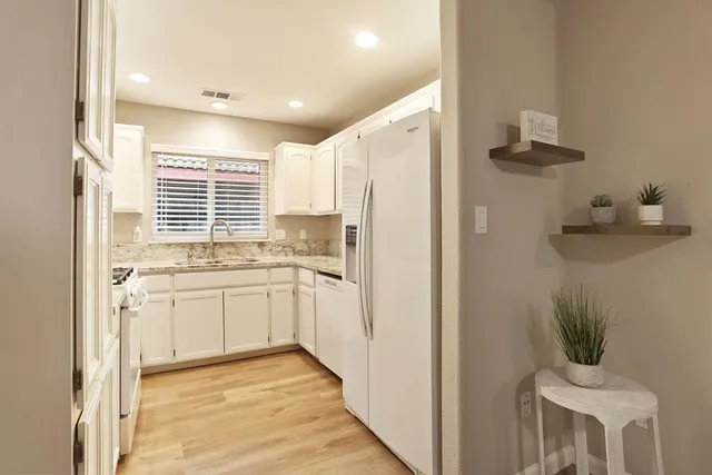 $474,950 | 1084 La Mesa Street, Escalon, CA 95320