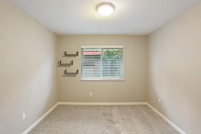 $474,950 | 1084 La Mesa Street, Escalon, CA 95320