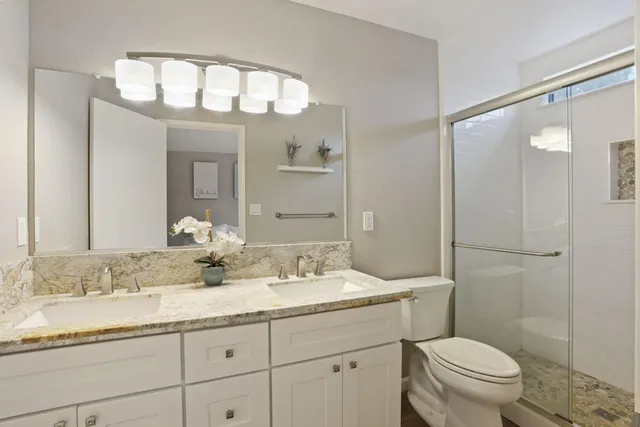 $474,950 | 1084 La Mesa Street, Escalon, CA 95320