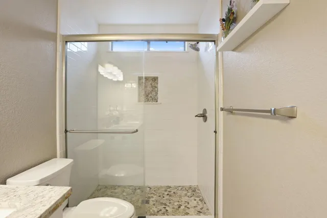 $474,950 | 1084 La Mesa Street, Escalon, CA 95320