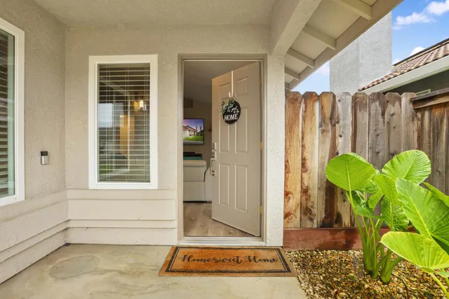 $474,950 | 1084 La Mesa Street, Escalon, CA 95320