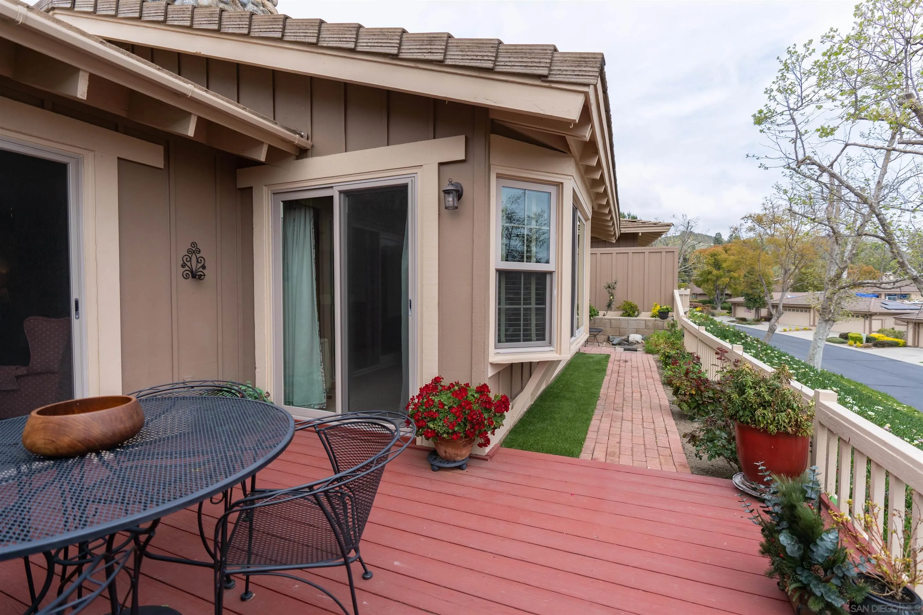 8511 Circle R Course Lane Escondido, CA 92026 - Photo 19 of 26