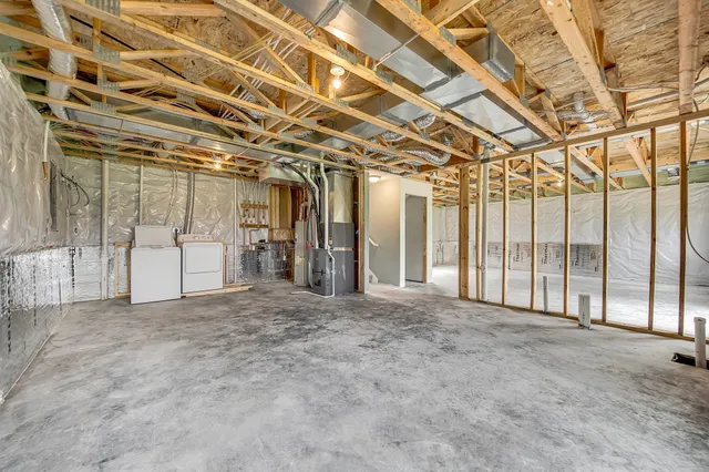 $409,900 | 325 Aspen Drive, Somerset, WI 54025