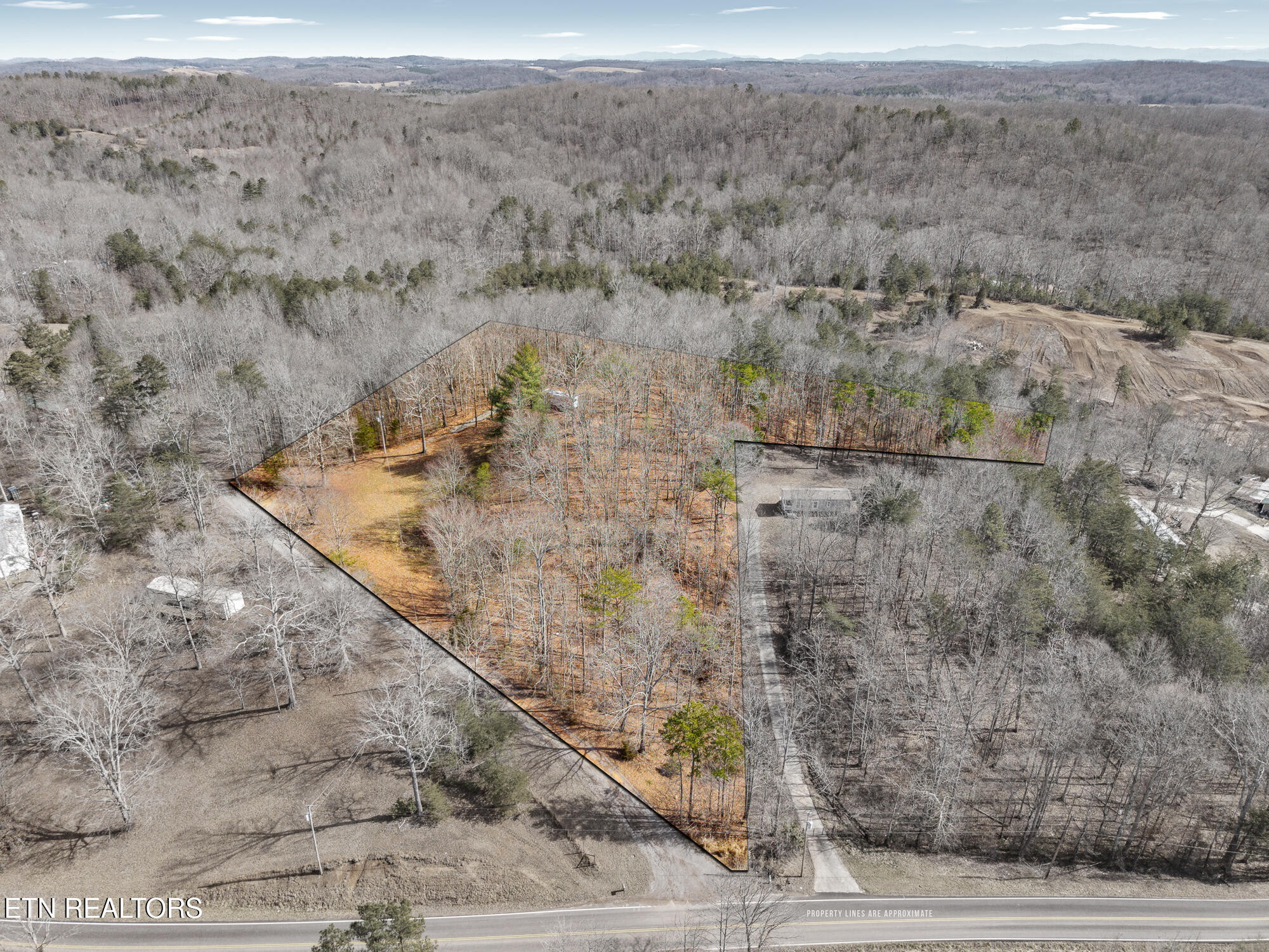 448 County Road 188 Decatur, TN 37322 - Photo 11 of 14 448 Cr 188-12