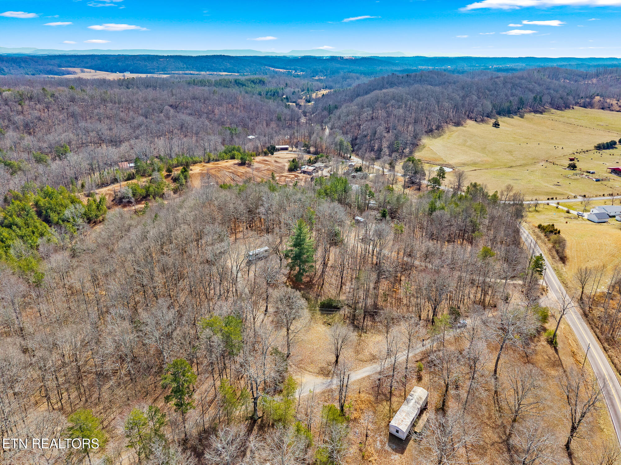 448 County Road 188 Decatur, TN 37322 - Photo 7 of 14 448 Cr 188-5