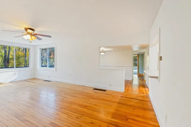 $425,000 | 76 Middle Hancock Road, Peterborough, NH 03458