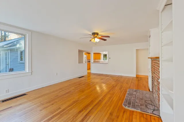 $425,000 | 76 Middle Hancock Road, Peterborough, NH 03458