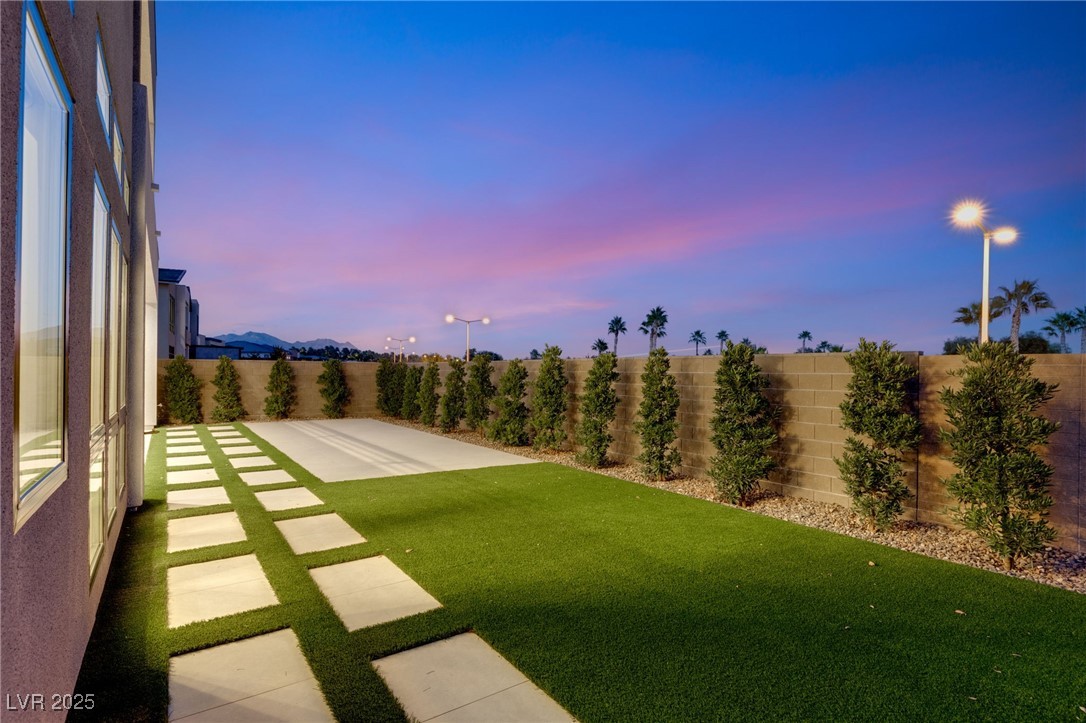 4822 Shady Rdg Drive Las Vegas, NV 89135 - Photo 40 of 44