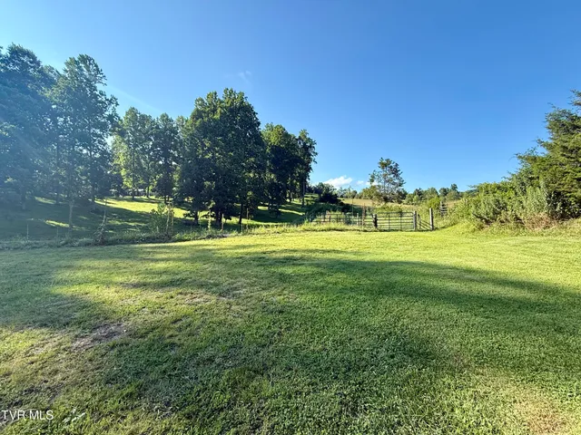 $299,000 | 2069 Hwy 11w Bristol Tn 37620, Unit 2, Bristol, TN 37620