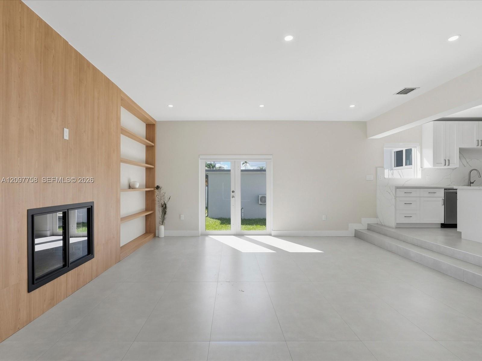 8440 Southwest 34th Terrace Miami, FL 33155 - Photo 11 of 69 Gallery Image 11