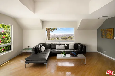 $6,995,000 | 1270 Lago Vista Drive, Beverly Hills, CA 90210