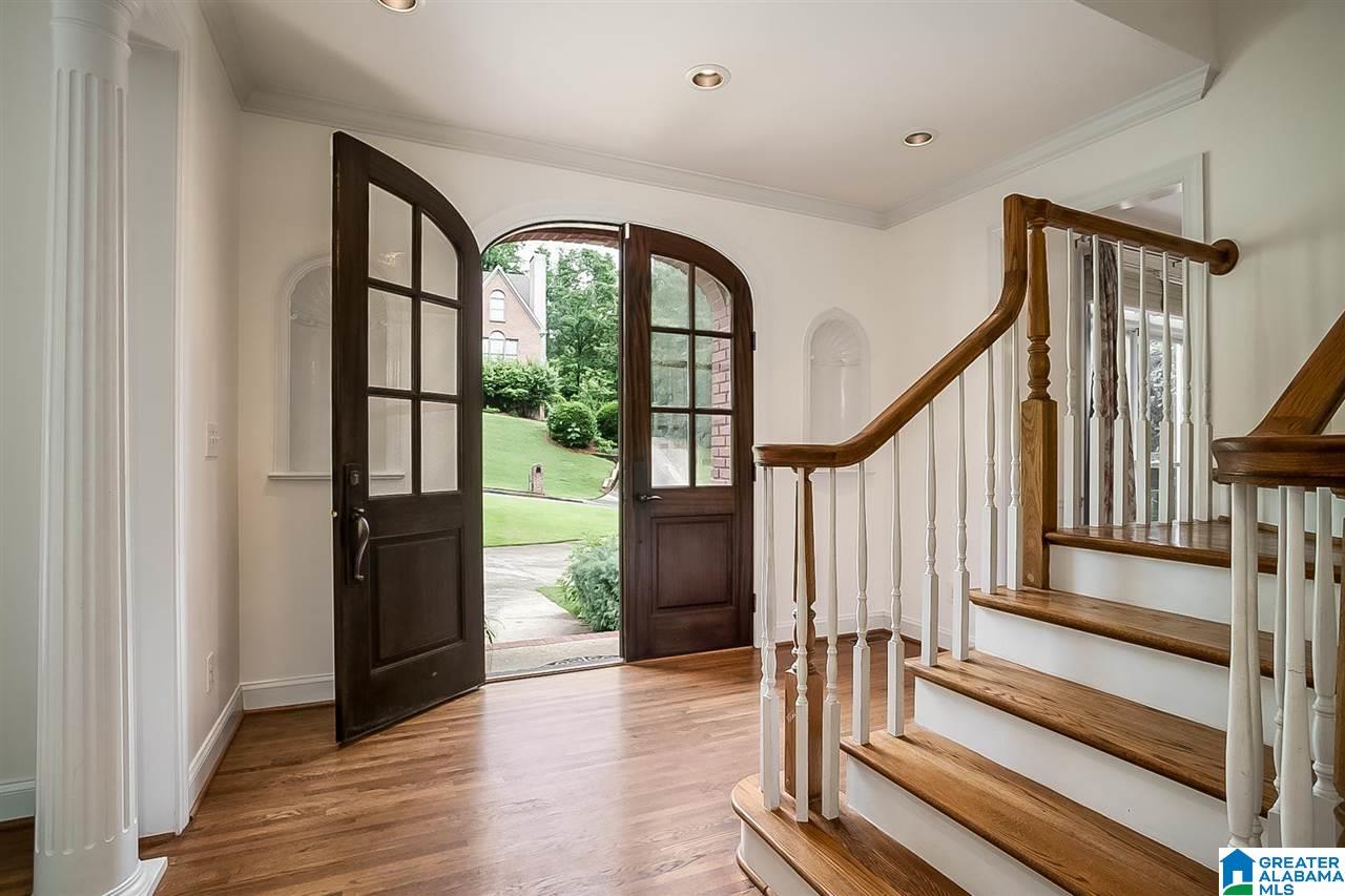 3921 Spring Valley Road Birmingham, AL 35223 - Photo 2 of 31