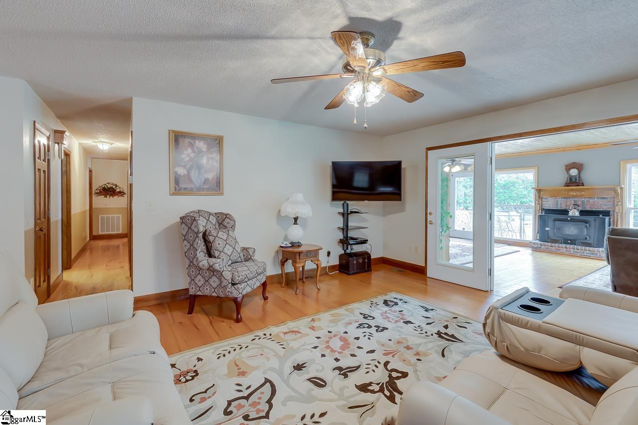 116 Ada Beth Drive Pickens, SC 29671 - Photo 8 of 36