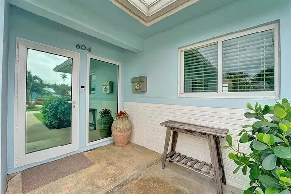 $4,400 | 604 Northeast 25th Avenue, Pompano Beach, FL 33062
