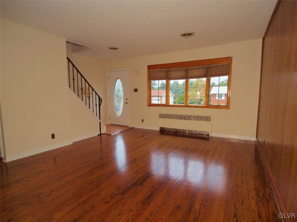 3038 Hecktown Road Easton, PA 18045 - Photo 2 of 20 Gallery Image 2