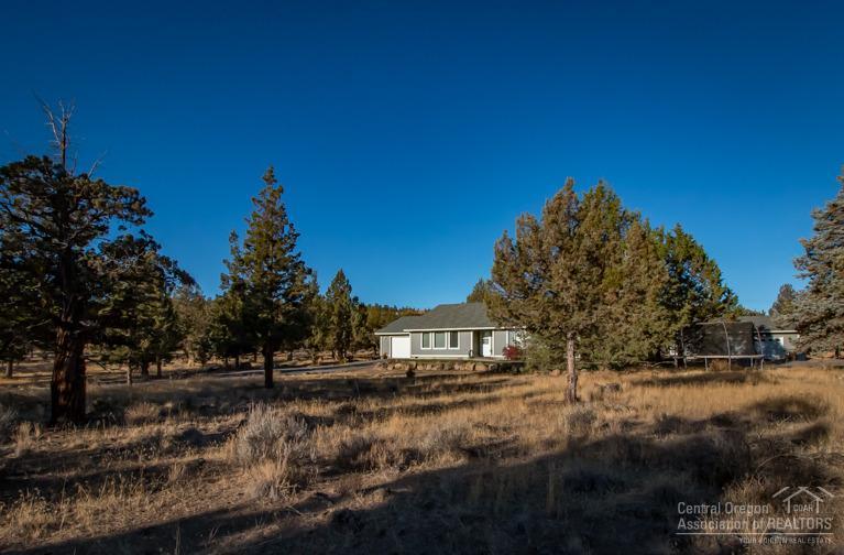 21221 Southwest Gift Road Bend, OR 97703 - Photo 1 of 25 Primary Photo