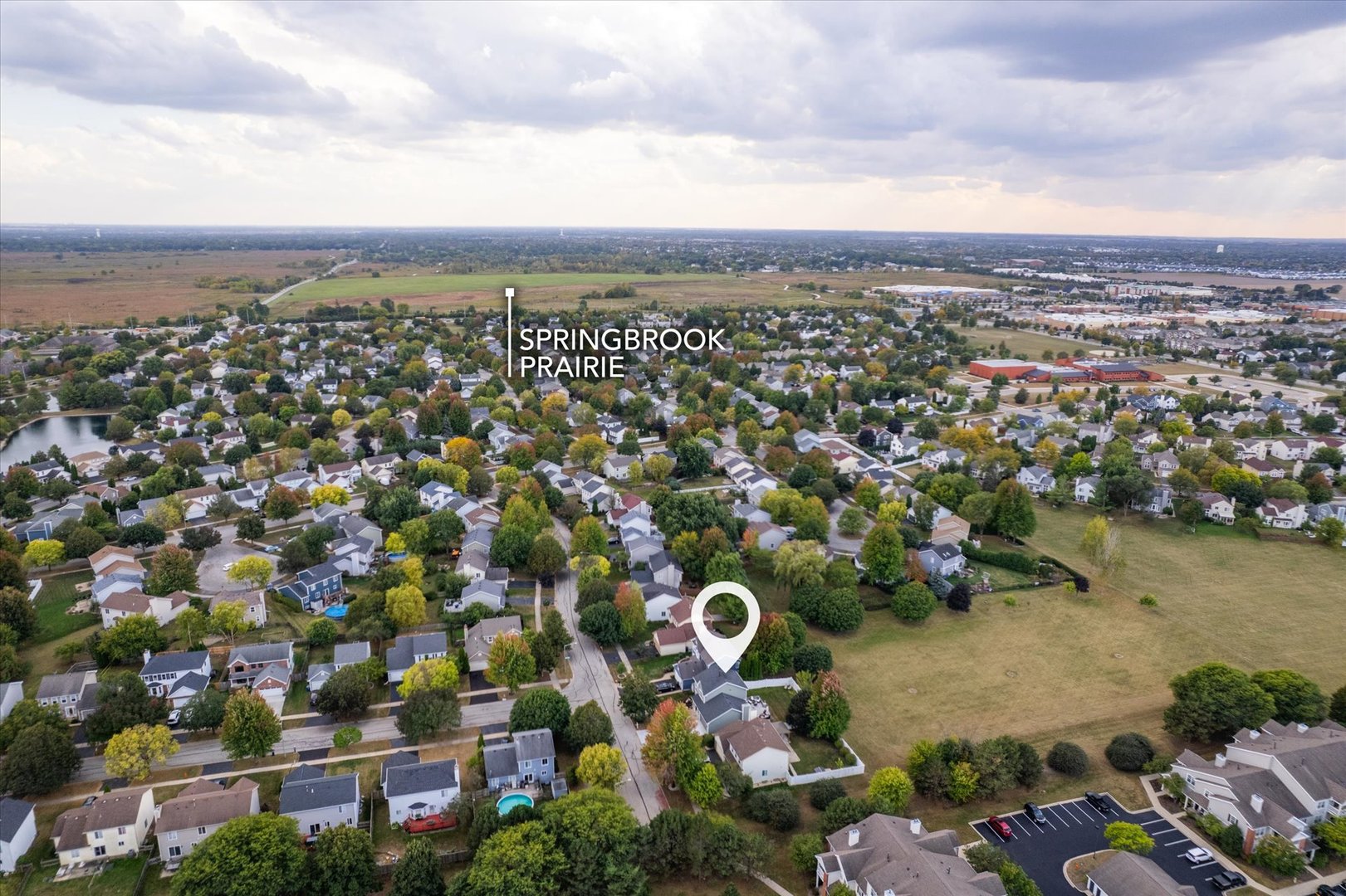 895 Lowell Lane Naperville, IL 60540 - Photo 36 of 40 an aerial view of a city